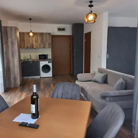 Pirin Golf Private - Sani, Bansko Apartmán *